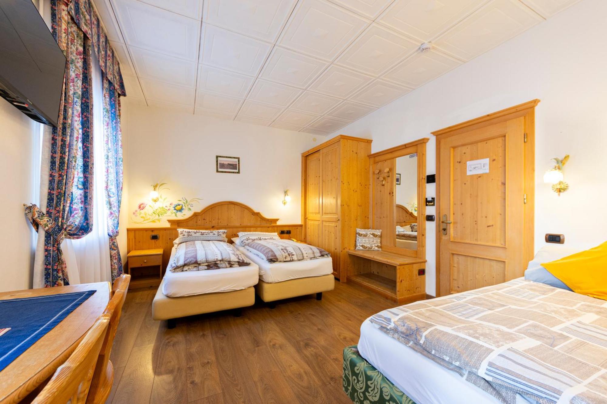 Hotel Monza Dolomites 3*